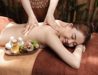 MASSAGE ẤN HUYỆT